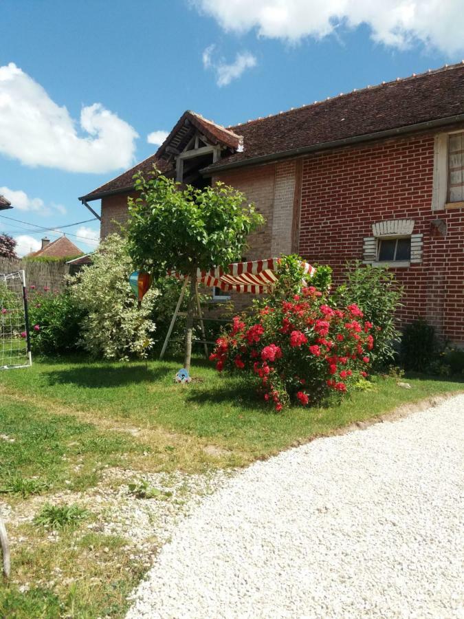 Bed and Breakfast Campagn'Arts Villechétif Exteriér fotografie